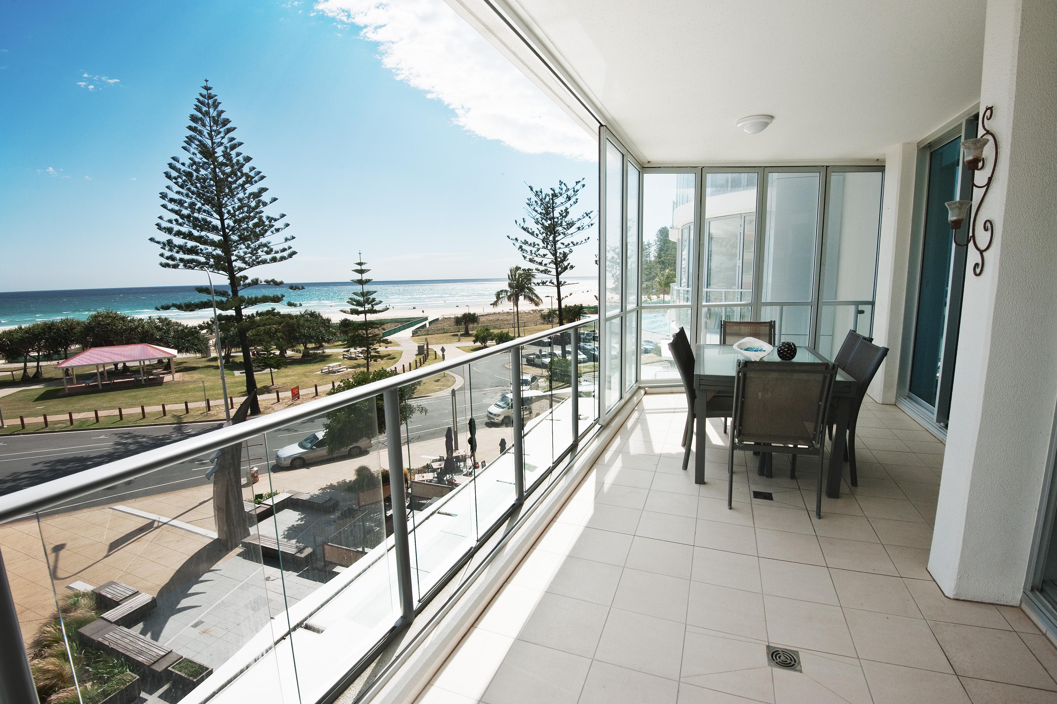 Reflections Tower Two Hotel Gold Coast Exterior photo